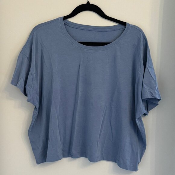 Lululemon Cates Cropped T-Shirt - Size 14 - Blue - Picture 1 of 3